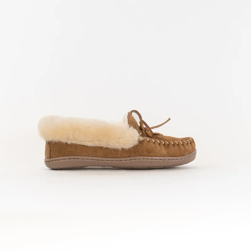 Minnetonka Alpine Sheepskin Moc Wide (Women's) - Tan